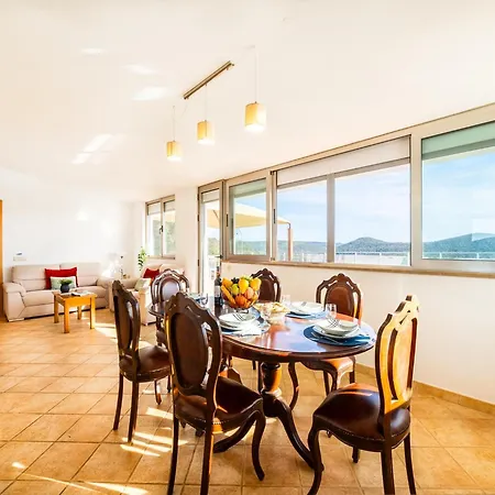 Villa In Alte With Infinity Pool & Hills View Villa